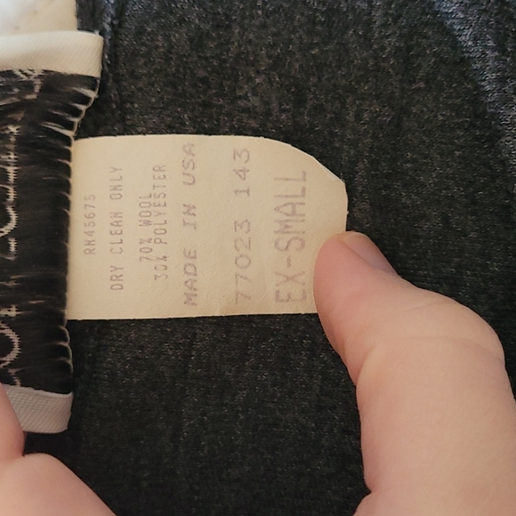 XS Wool Charcoal Dress with large pockets! - Picture 6 of 6